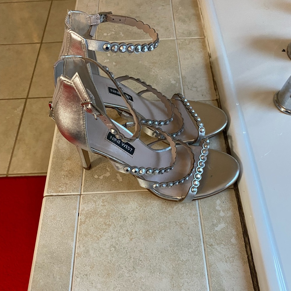 Silver Nine West size 8